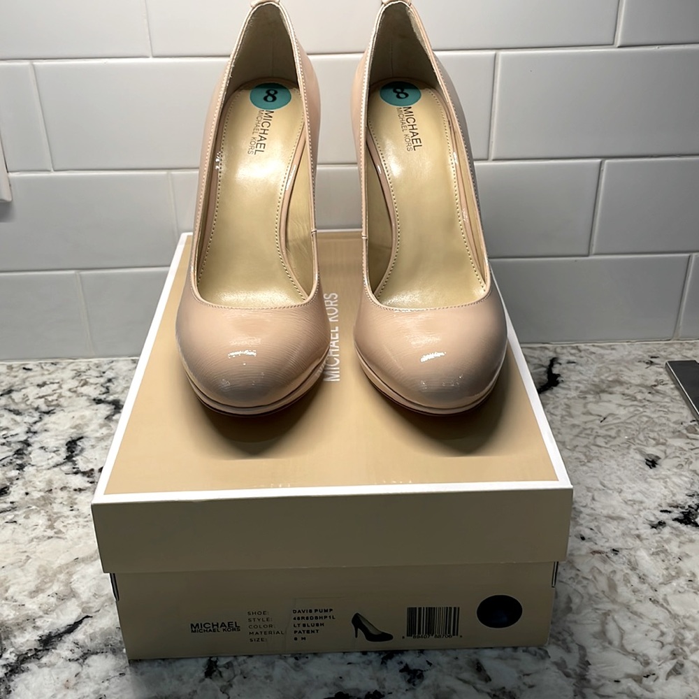 Michael Kors pumps